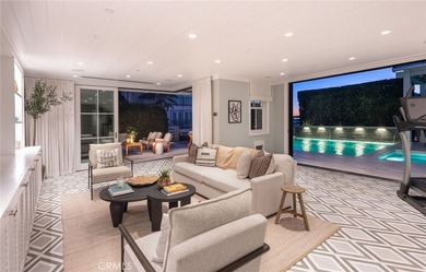 Perfectly positioned on an exclusive double-lot walk street in - photo 11