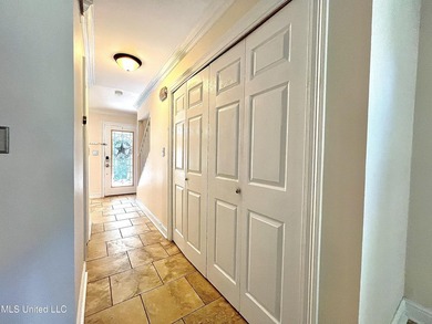 Beautiful Golf Course Retreat! This updated end-unit townhome - photo 13