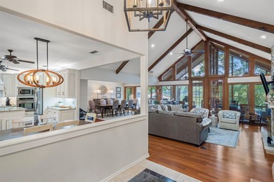 Stunning LAKEFRONT 4BD-3.5BA home privately nestled on a - photo 5