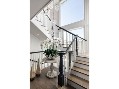 Perfectly positioned on an exclusive double-lot walk street in - photo 16