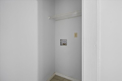Welcome to this spacious unit located in the heart of North - photo 21