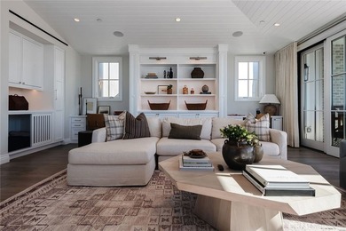 Perfectly positioned on an exclusive double-lot walk street in - photo 25