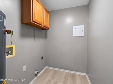 Welcome to 874 Ellington Drive in the highly desirable Popps - photo 30
