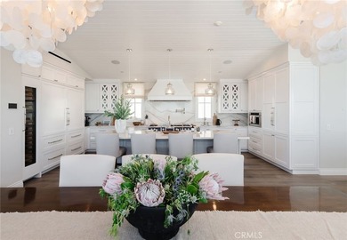 Perfectly positioned on an exclusive double-lot walk street in - photo 31