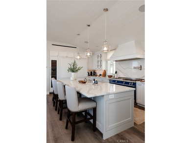 Perfectly positioned on an exclusive double-lot walk street in - photo 32