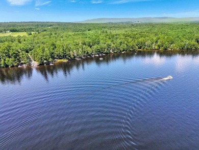 GREAT POND Escape to the lake & unwind in this classic 2BR/1BA - photo 1