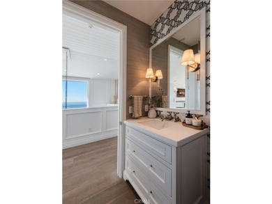 Perfectly positioned on an exclusive double-lot walk street in - photo 41