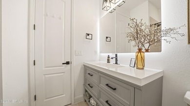 Experience luxury living in the exclusive gated golf and resort - photo 44