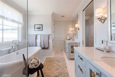 Perfectly positioned on an exclusive double-lot walk street in - photo 46