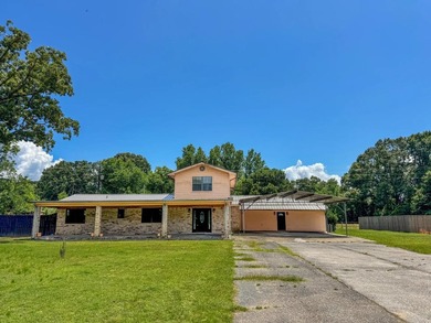 Located near Lake O the Pines and minutes from Bullfrog Marina - photo 1