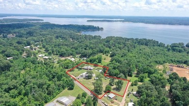 Located near Lake O the Pines and minutes from Bullfrog Marina - photo 2