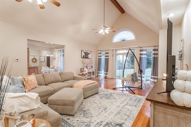 Welcome to this stunning 6-bedroom, 2-bath home offering over 5 - photo 13