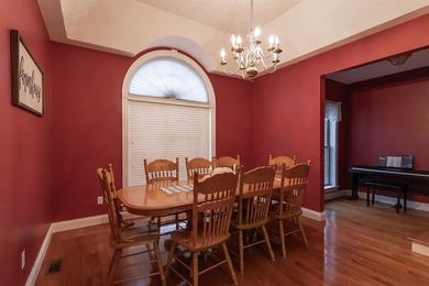 Welcome to this stunning 6-bedroom, 2-bath home offering over 5 - photo 20