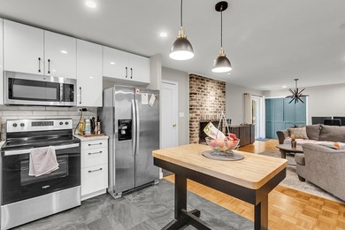 Enjoy a Wonderful Northbridge Terrace location with lots of - photo 21
