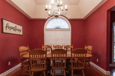 Welcome to this stunning 6-bedroom, 2-bath home offering over 5 - photo 21