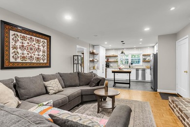 Enjoy a Wonderful Northbridge Terrace location with lots of - photo 25