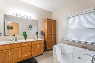 Welcome to this stunning 6-bedroom, 2-bath home offering over 5 - photo 25