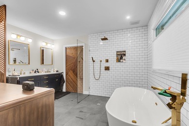 Enjoy a Wonderful Northbridge Terrace location with lots of - photo 32