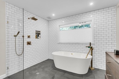 Enjoy a Wonderful Northbridge Terrace location with lots of - photo 33