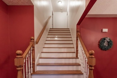 Welcome to this stunning 6-bedroom, 2-bath home offering over 5 - photo 36
