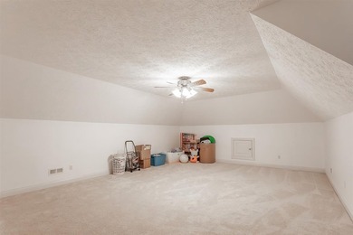 Welcome to this stunning 6-bedroom, 2-bath home offering over 5 - photo 38