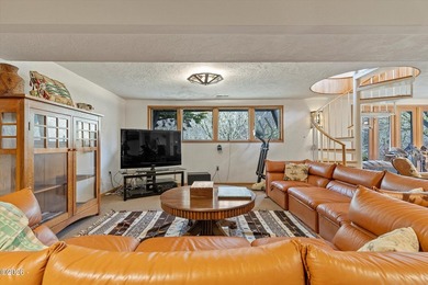 Set above the Pacific with sweeping panoramic ocean views, this - photo 47