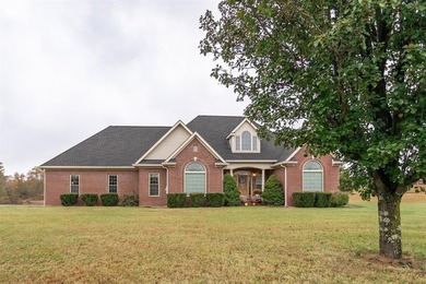 Welcome to this stunning 6-bedroom, 2-bath home offering over 5 - photo 54