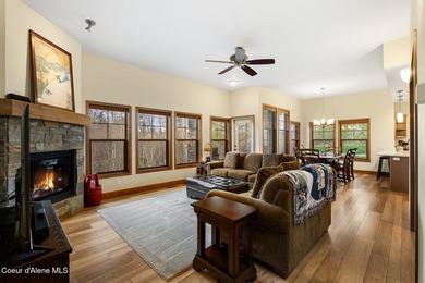 Welcome home to this stunning condo in the highly sought-after - photo 3