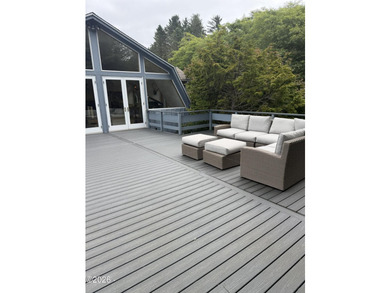 Custom built ocean view home and 5 acres in Neskowin. This one - photo 15
