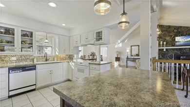Darling lakefront GEM, cherished by one family for years is now - photo 17