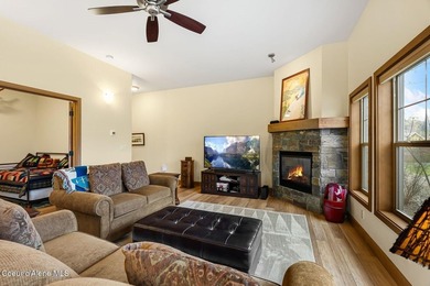 Welcome home to this stunning condo in the highly sought-after - photo 8