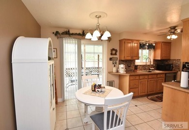 Introducing a darling single level home in McDonald's Farm - photo 22