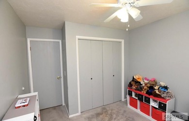 Introducing a darling single level home in McDonald's Farm - photo 30