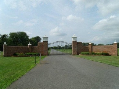 Large waterfront cul de sac lot in the community of Baywatch in - photo 2