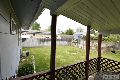 Introducing a darling single level home in McDonald's Farm - photo 35