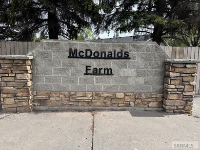 Introducing a darling single level home in McDonald's Farm - photo 44