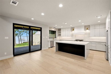 Stunning new construction in the prestigious Brentwood Estates - photo 8
