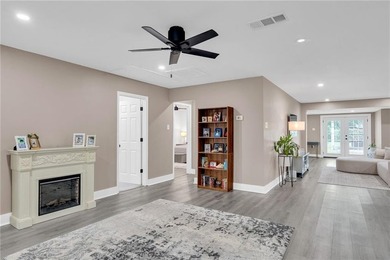 Welcome home to this recently updated property featuring a - photo 7
