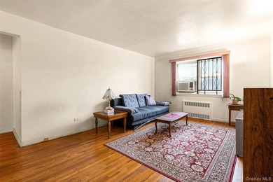 Prime Location - Spacious 1 Bedroom with Southern Exposure, Low - photo 12