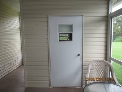 A beautiful 2005 Jacobson manufacturer home 2 bedrooms and 2 - photo 7