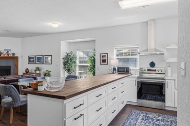 Recently updated Miramar Beach home on a cul-de-sac with a - photo 12