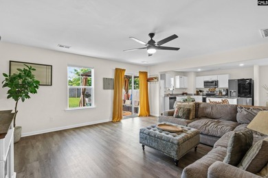 Welcome home to this beautifully maintained 5-bed, 3-bath home - photo 13