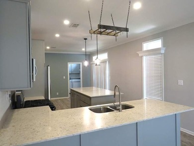 You will love this pre-owned 2021 Palm Harbor 3/2 split plan - photo 13