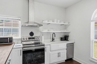 Recently updated Miramar Beach home on a cul-de-sac with a - photo 14