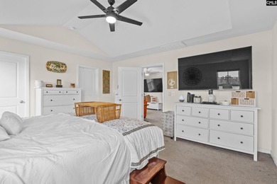 Welcome home to this beautifully maintained 5-bed, 3-bath home - photo 15