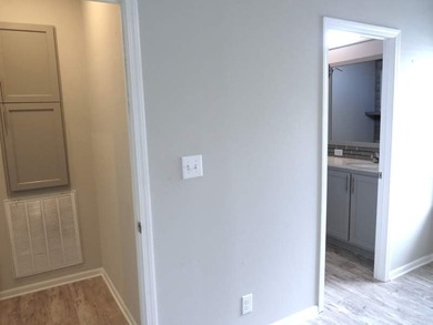 You will love this pre-owned 2021 Palm Harbor 3/2 split plan - photo 16