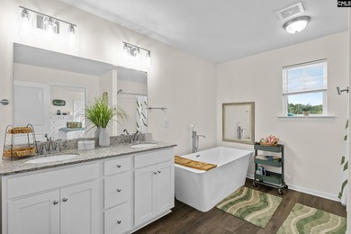 Welcome home to this beautifully maintained 5-bed, 3-bath home - photo 17