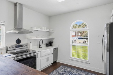 Recently updated Miramar Beach home on a cul-de-sac with a - photo 18