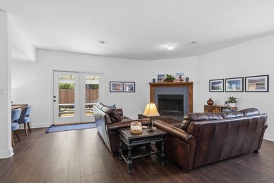 Recently updated Miramar Beach home on a cul-de-sac with a - photo 22