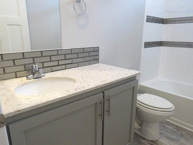 You will love this pre-owned 2021 Palm Harbor 3/2 split plan - photo 26